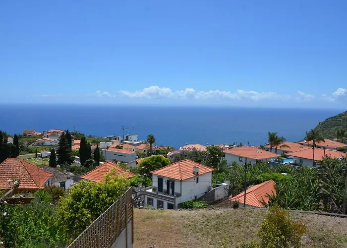 Teixeira House *